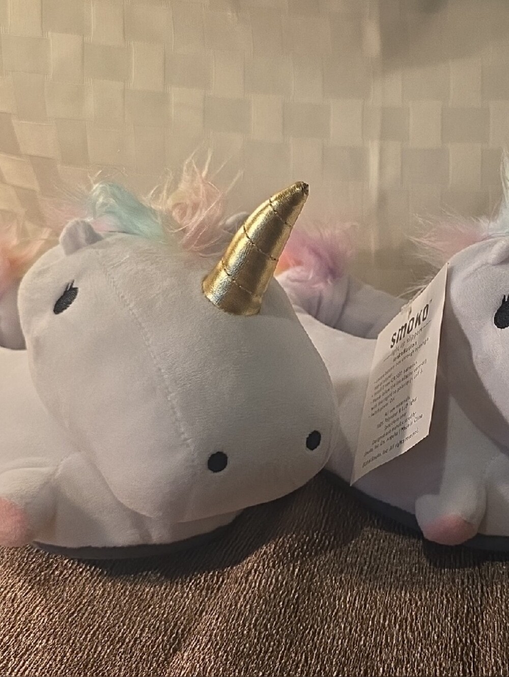 Smoko Light Up Unicorn Women's Plush Slippers - Picture 2 of 13